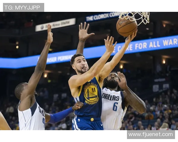 7月10日勇士与独行侠精彩对决直播全程回顾与分析 7月10日勇士与独行侠精彩对决直播全程回顾与分析